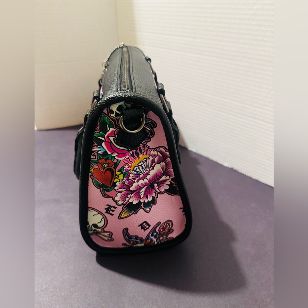 Ed Hardy Pink Floral Skull Print Satchel Bag - Black Trim BNWT - Picture 7 of 7